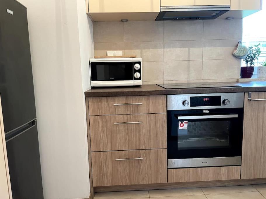 Leilighet Spacious And Cozy In Bialoleki By Almundi Warszawa